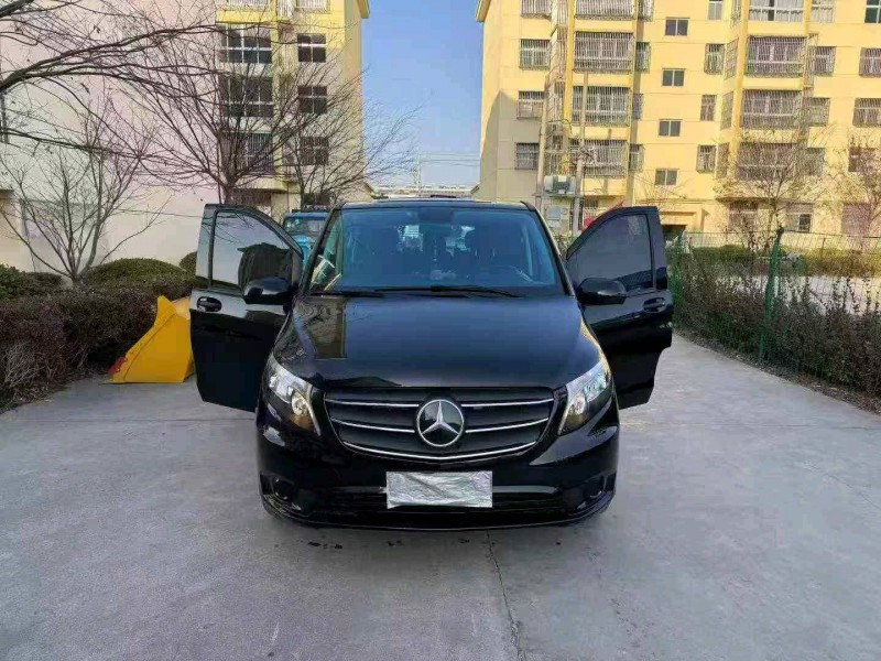 徐州24年奔馳威霆8