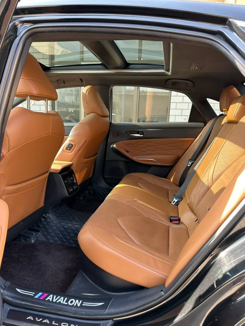 廊坊21年豐田亞洲龍8