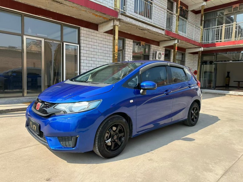 廊坊16年本田飞度2