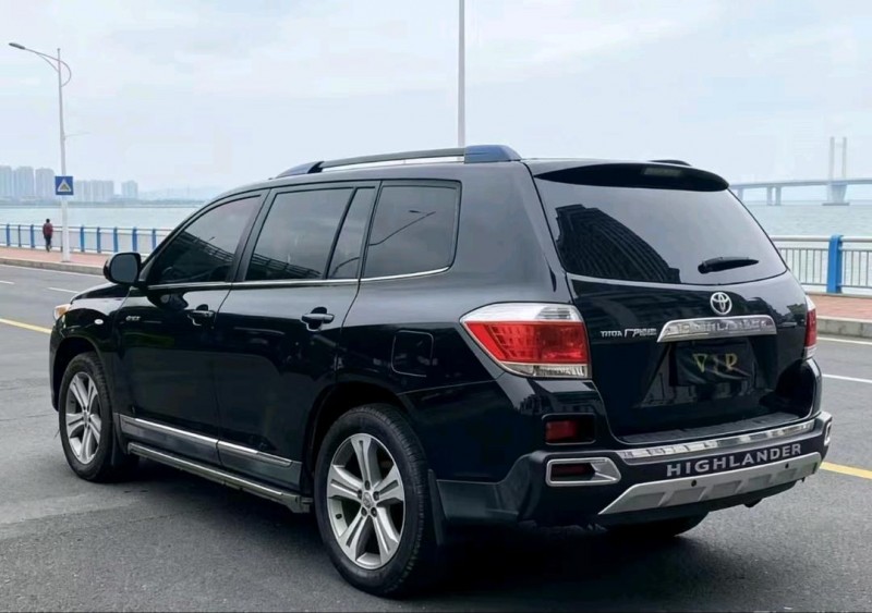 广州13年丰田汉兰达9