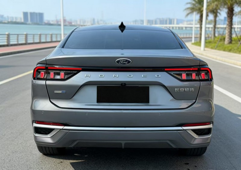 廈門22年福特蒙迪歐9