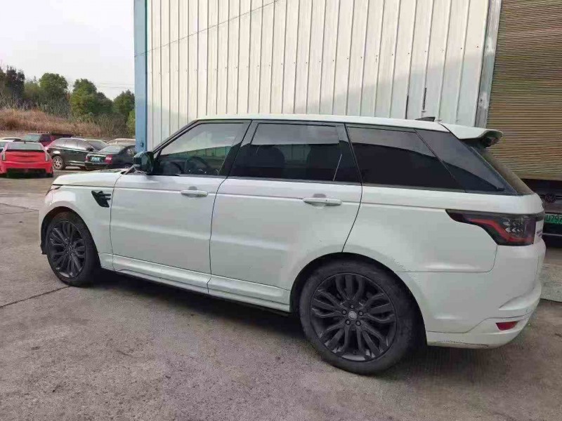 邵阳17年路虎揽胜运动6