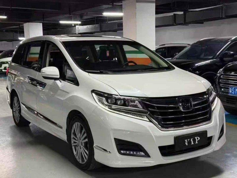 嘉兴19年本田艾力绅2