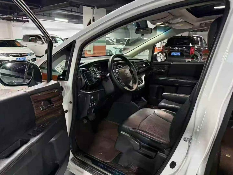 嘉兴19年本田艾力绅4