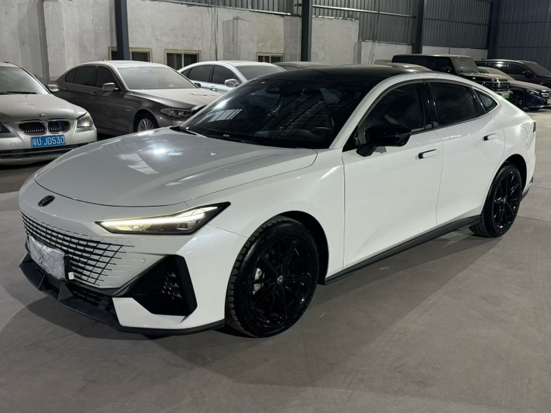 深圳25年长安汽车UNI8