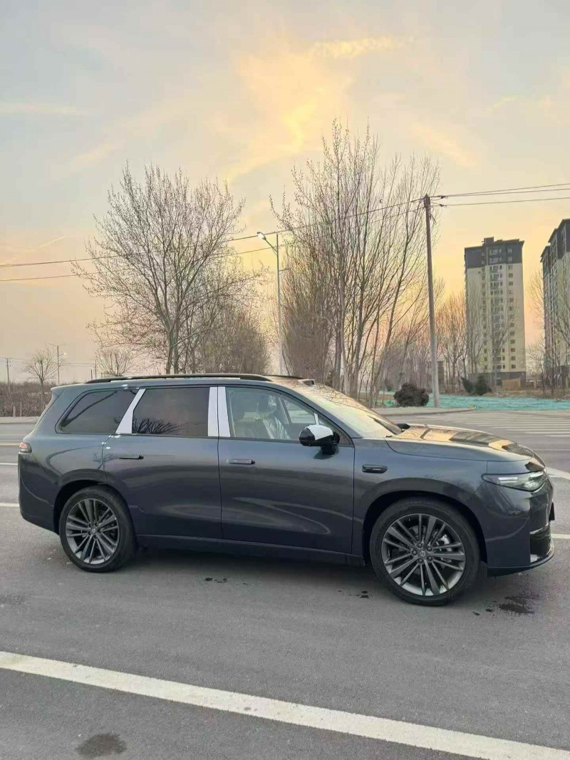 天津26年零跑汽車C163