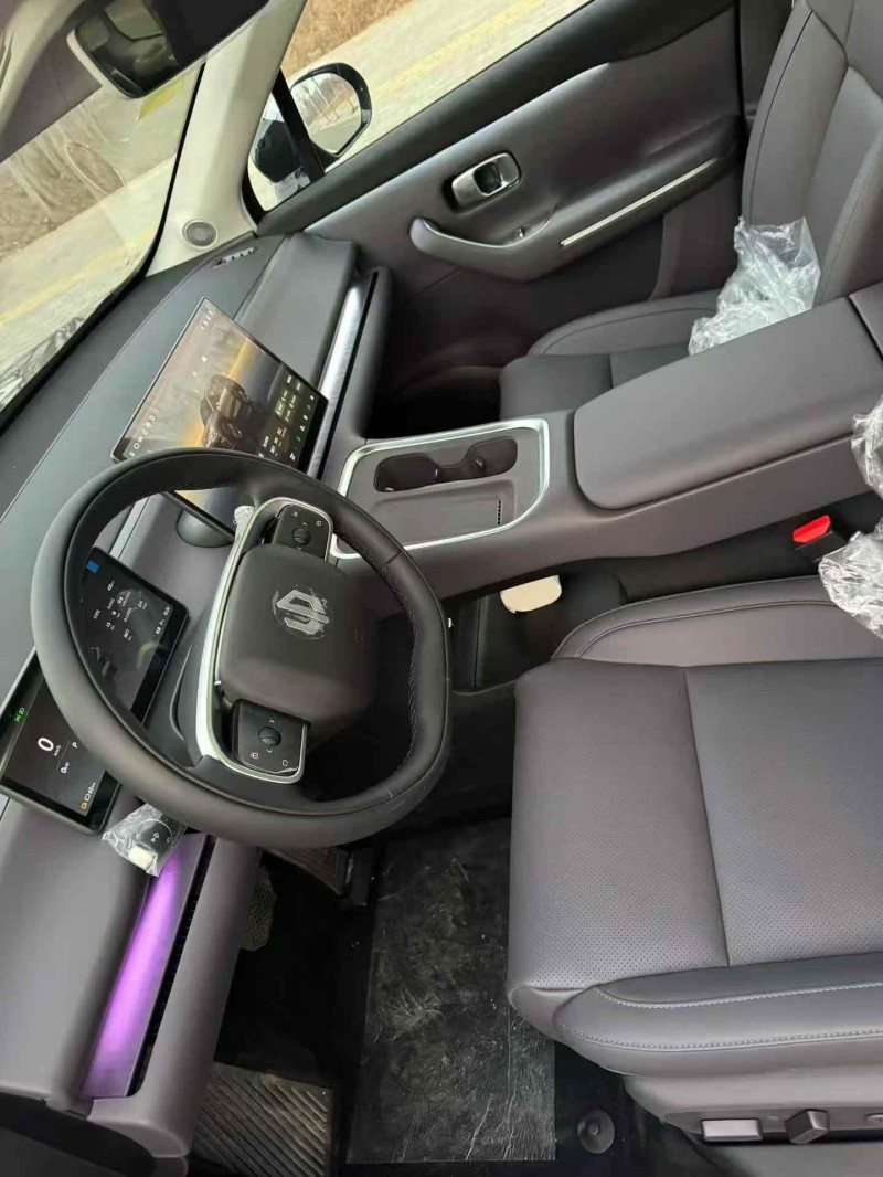 天津26年零跑汽車C164