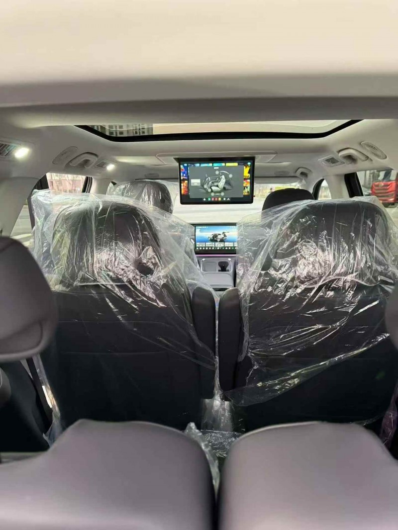 天津26年零跑汽車C165