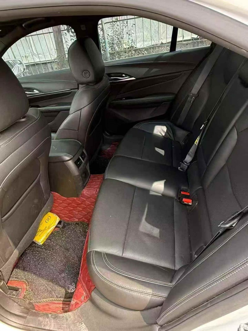 煙臺22年凱迪拉克CT46