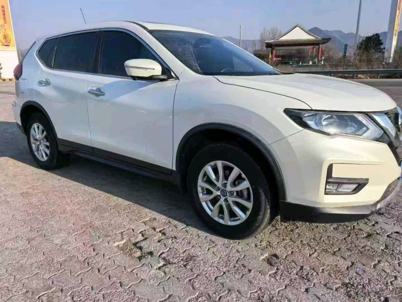 邢台19年日产奇骏3