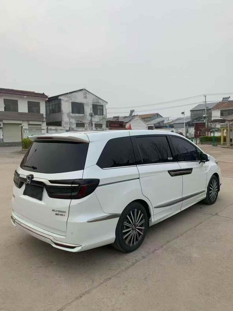 蘇州22年本田艾力紳9