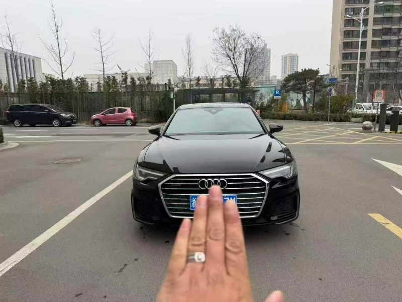 煙臺22年奧迪A6L1