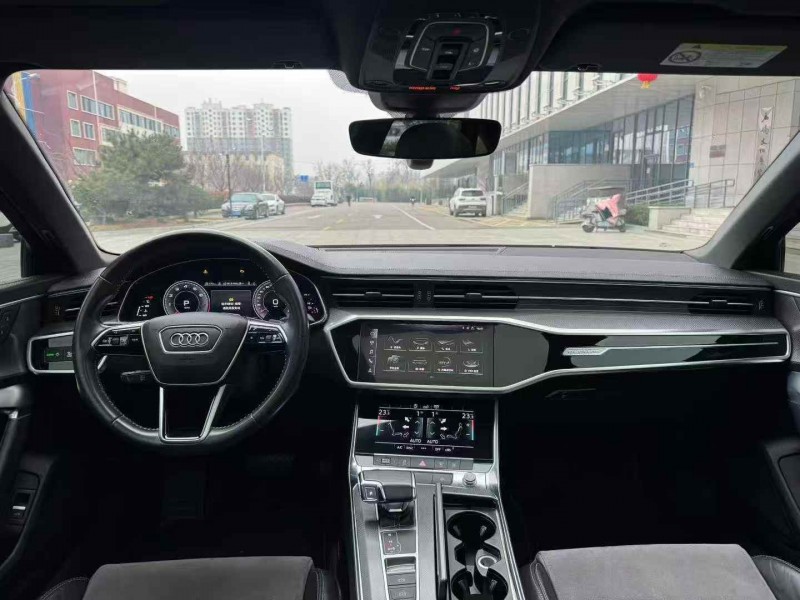 煙臺22年奧迪A6L4