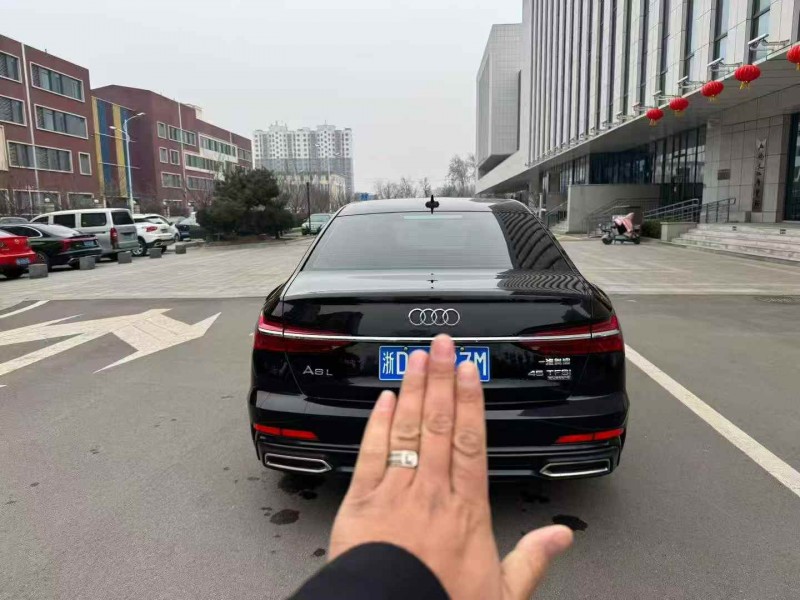 煙臺22年奧迪A6L9