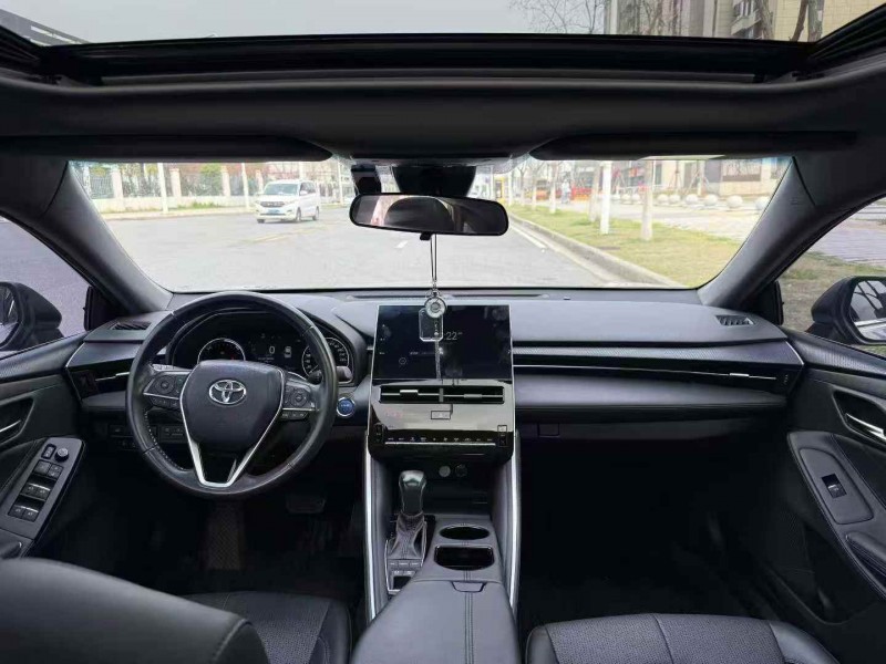 宜昌22年豐田亞洲龍8