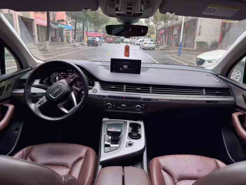 衡阳18年奥迪Q76