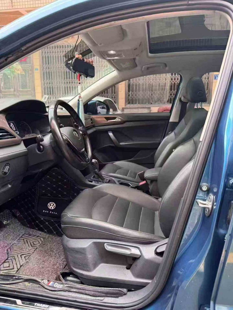 衡阳19年大众途岳4