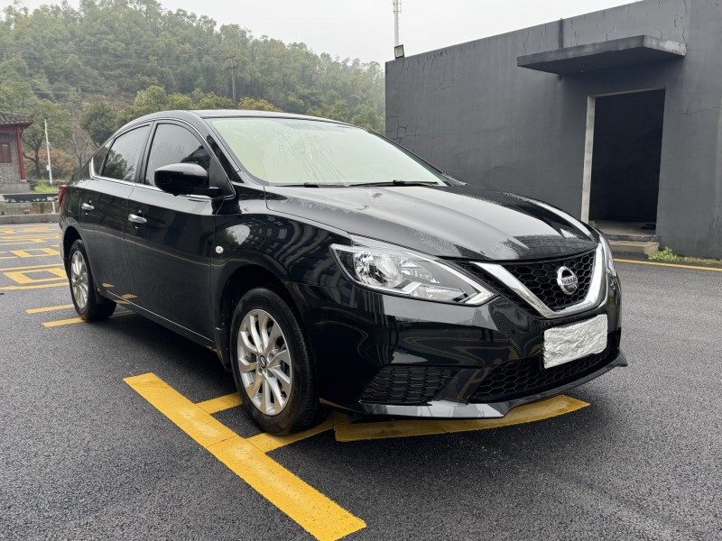 岳阳25年日产轩逸3