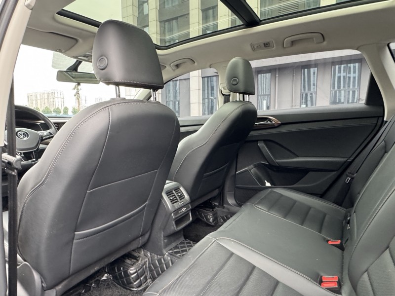 岳阳22年大众途岳5