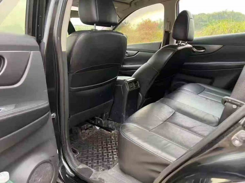 衡阳16年日产奇骏5