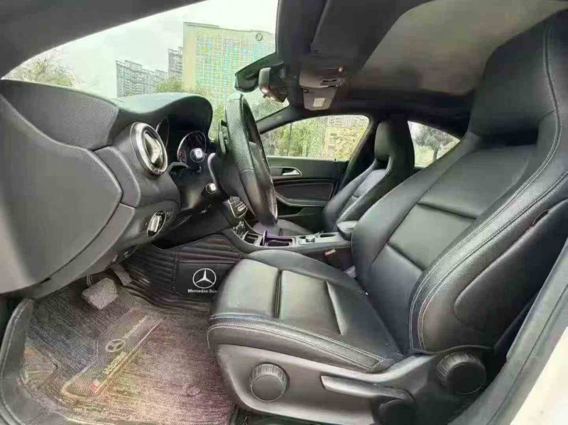 珠海19年奔驰CLA9