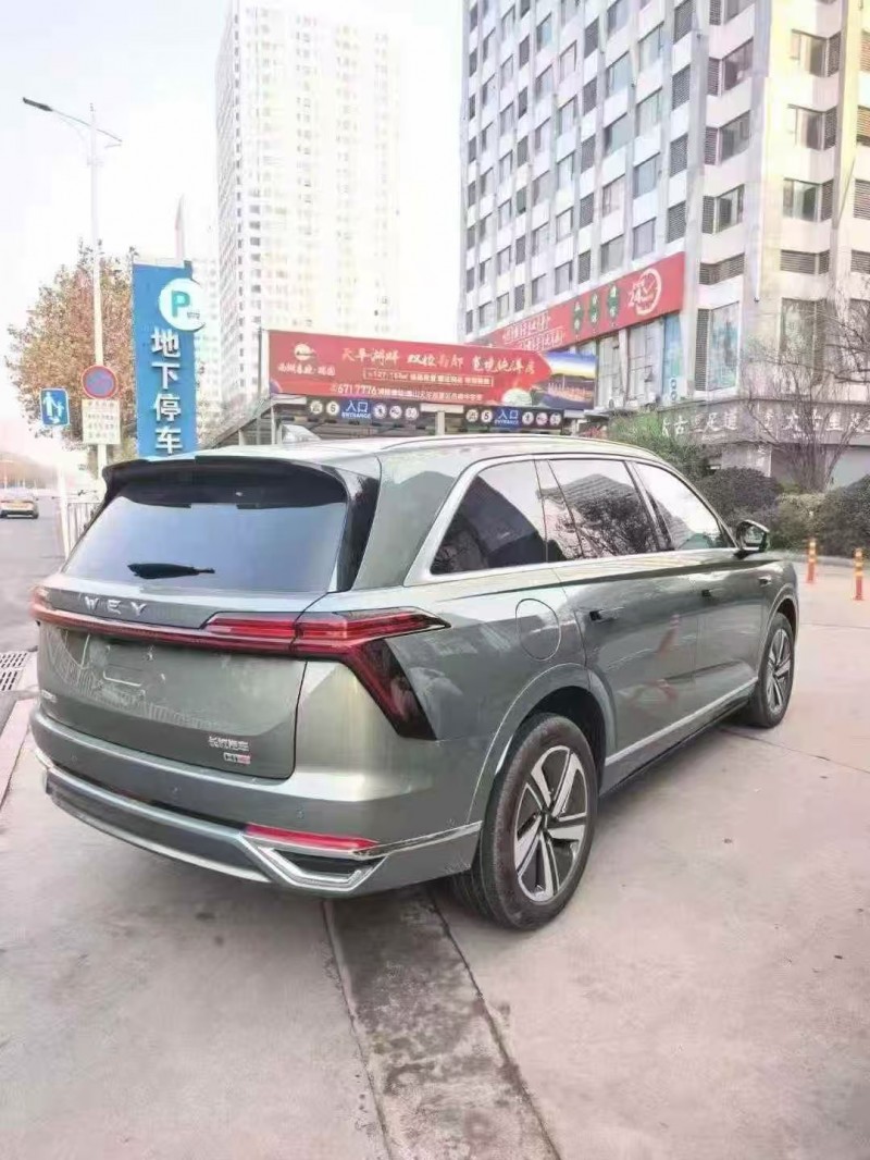 青島26年長城汽車魏牌7