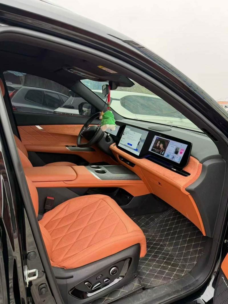 岳陽25年長安汽車CS755