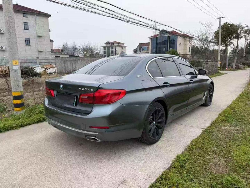 嘉興18年寶馬5系8