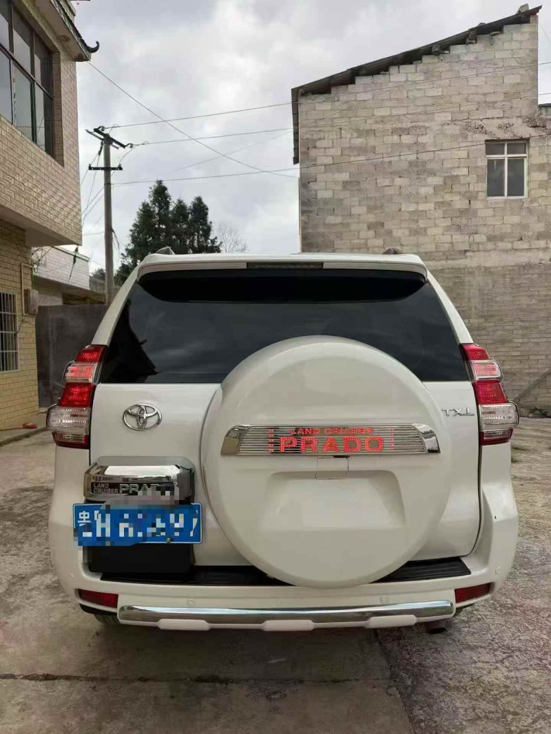 安順16年豐田普拉多9