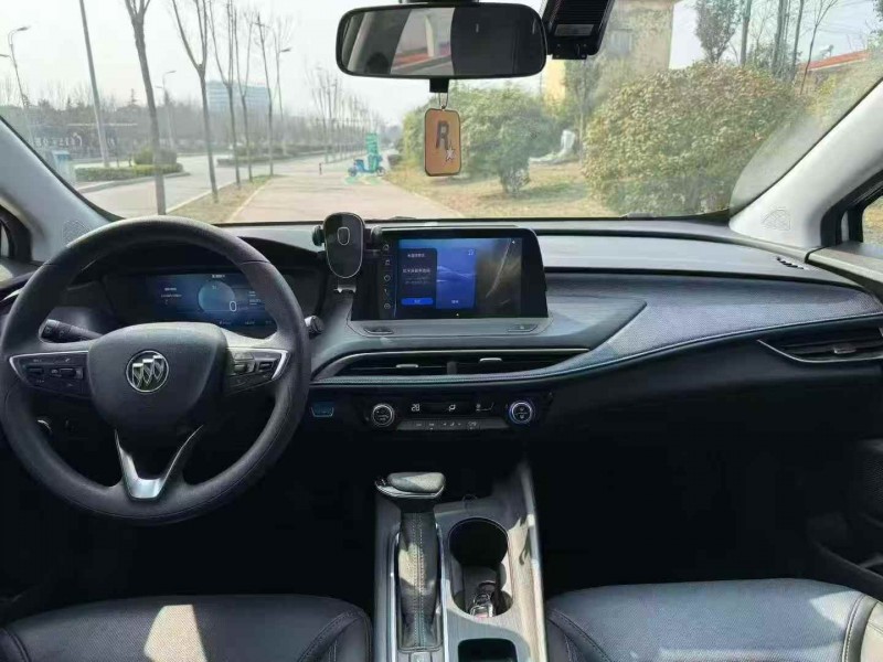 枣庄25年别克微蓝4