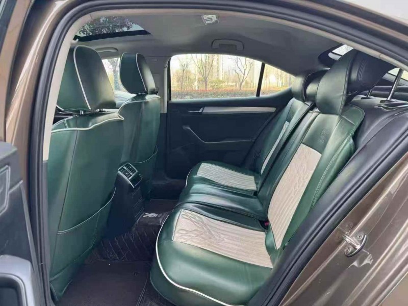 濟寧17年斯柯達速派6