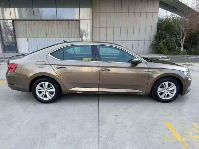 濟寧17年斯柯達速派9