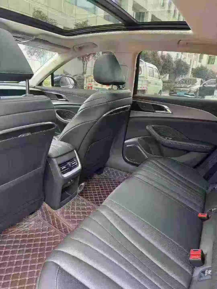 襄陽24年紅旗H55