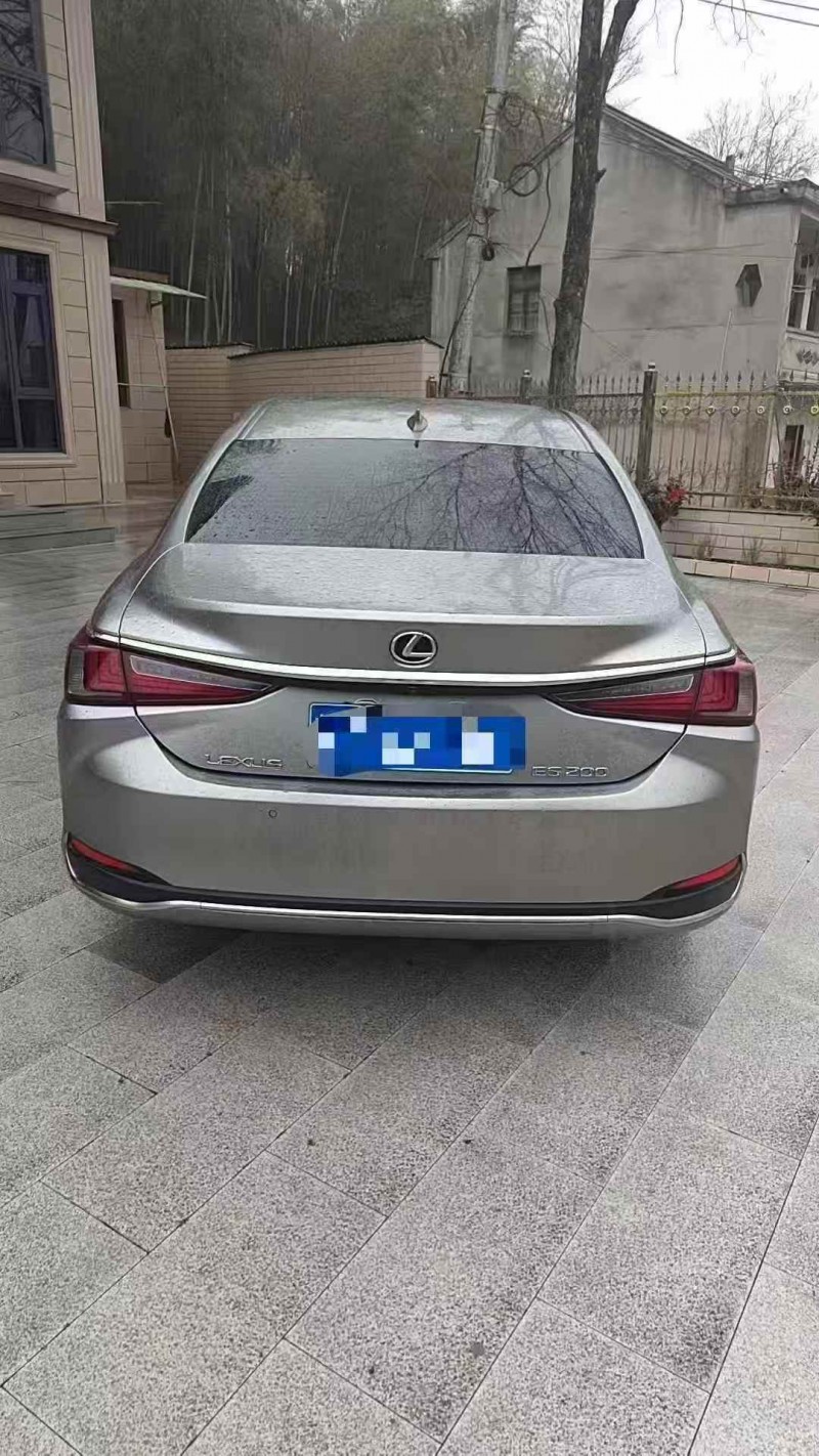 连云港21年雷克萨斯ES7