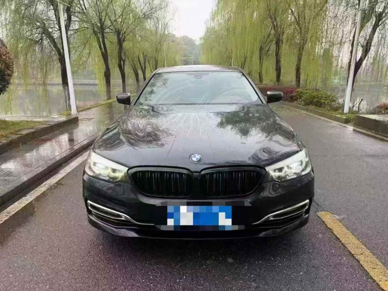 新余18年宝马5系1