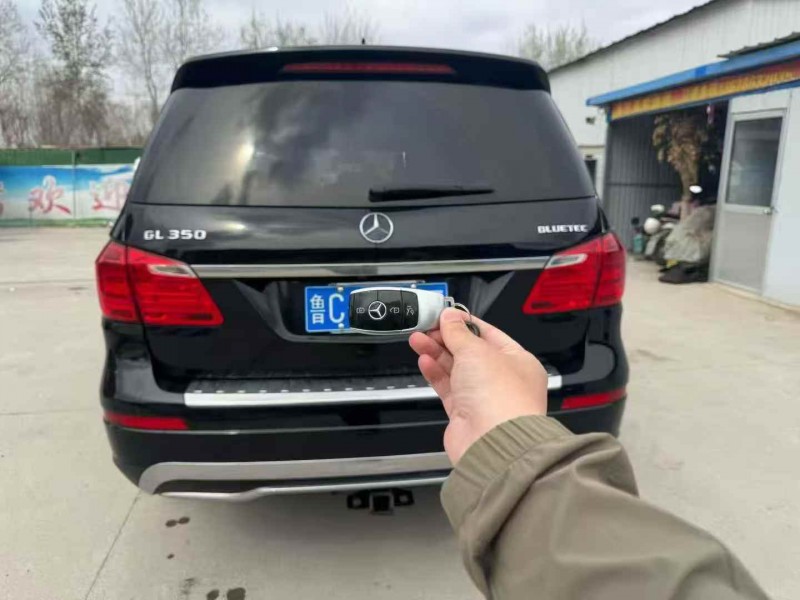 济宁13年奔驰GL9