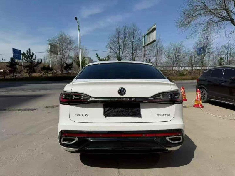 济宁22年大众途观9