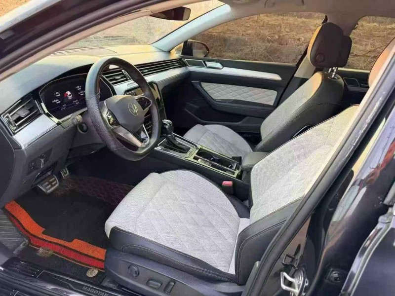 邯郸23年大众迈腾4