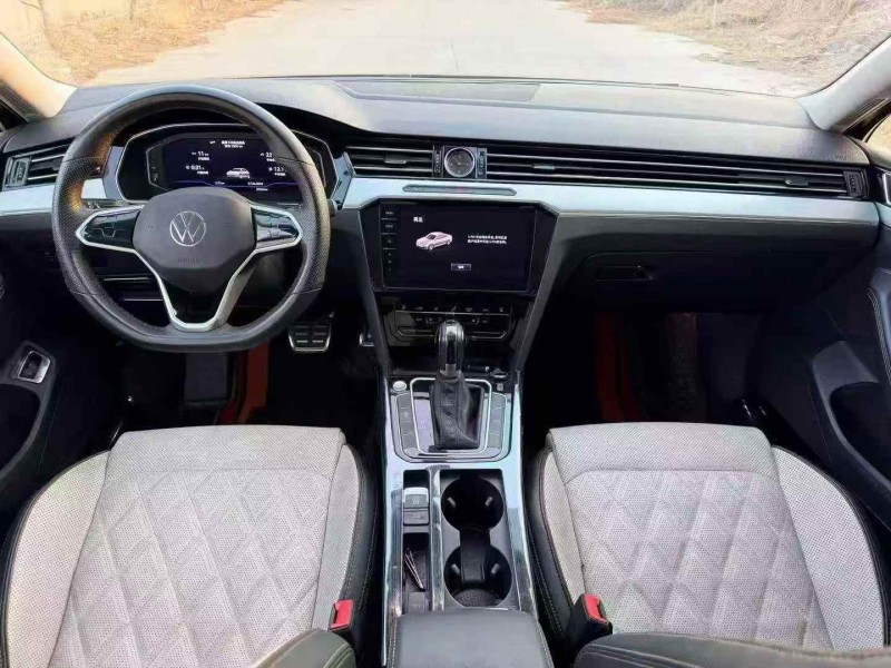 邯郸23年大众迈腾6