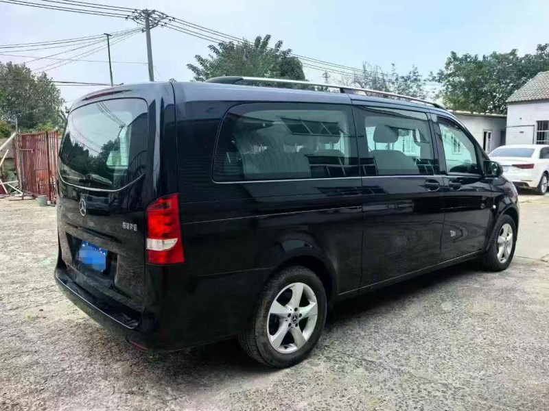 南通21年奔驰威霆8