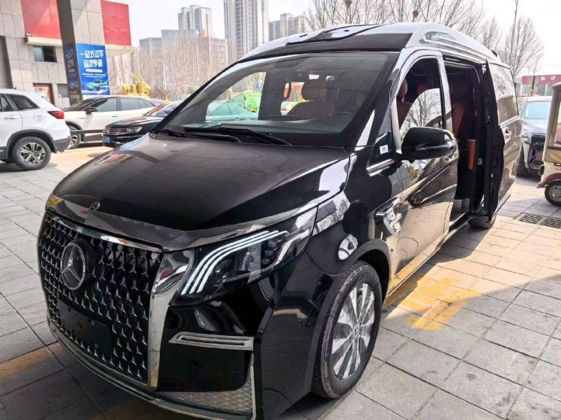 济宁23年奔驰威霆1