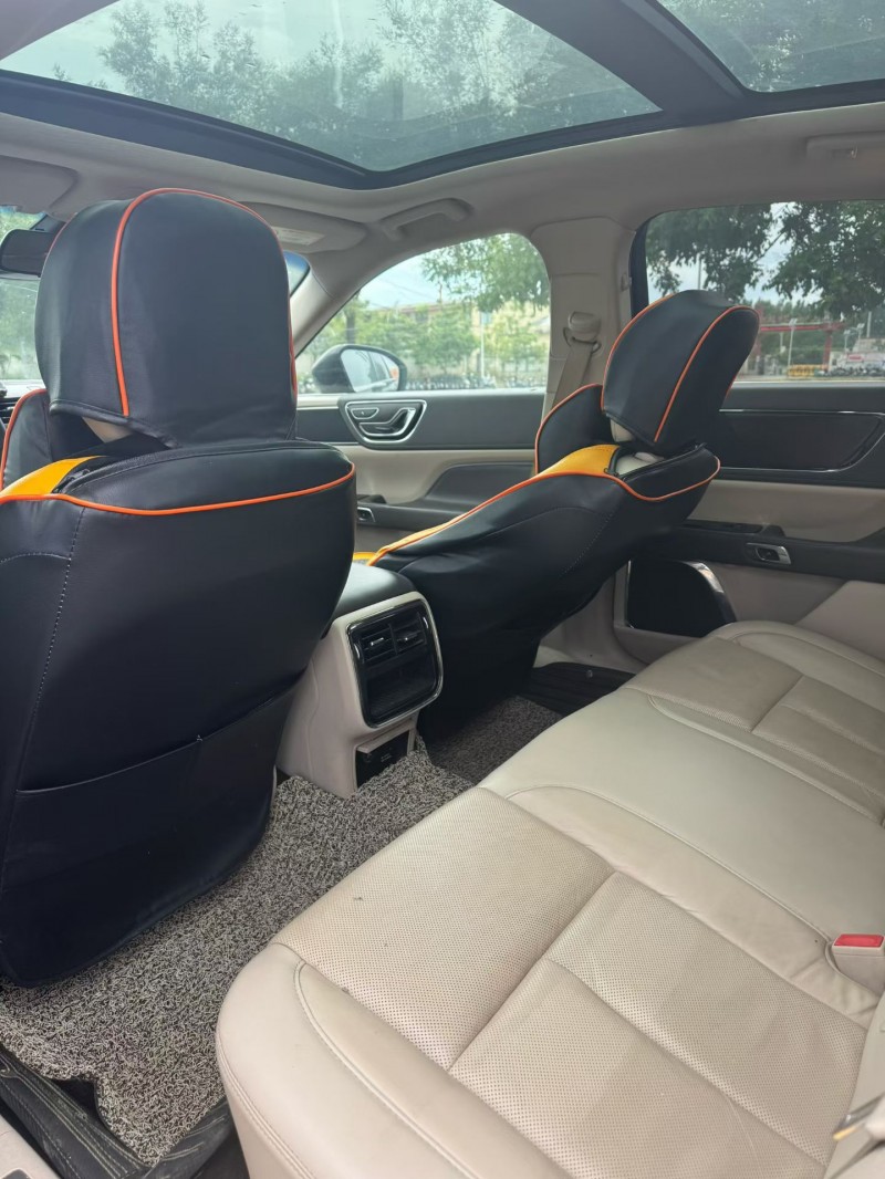 新乡18年林肯大陆5