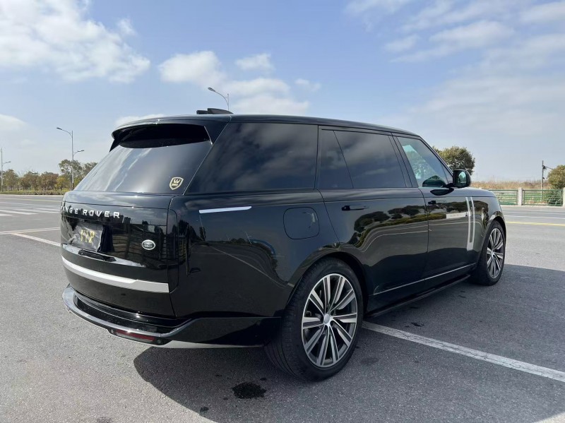 盐城25年路虎揽胜行政8