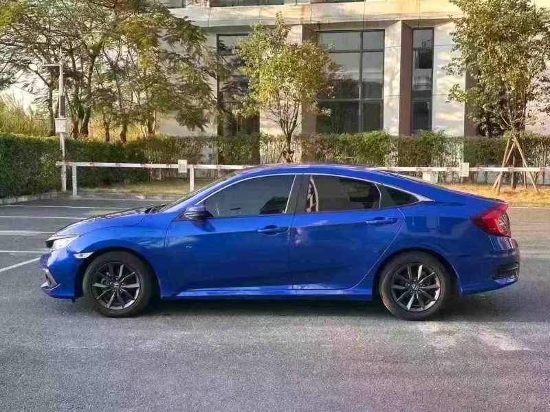 广州19年本田思域5