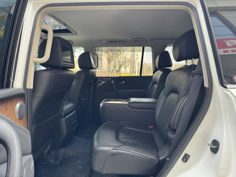 济宁13年英菲尼迪QX566