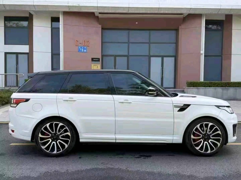 广州17年路虎揽胜运动6