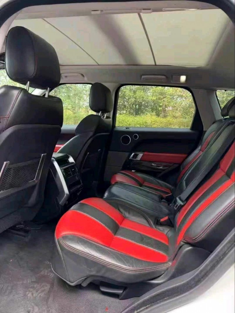 广州17年路虎揽胜运动7