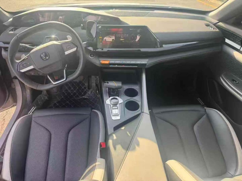 承德23年长安汽车UNI6