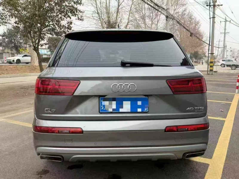 东营17年奥迪Q79