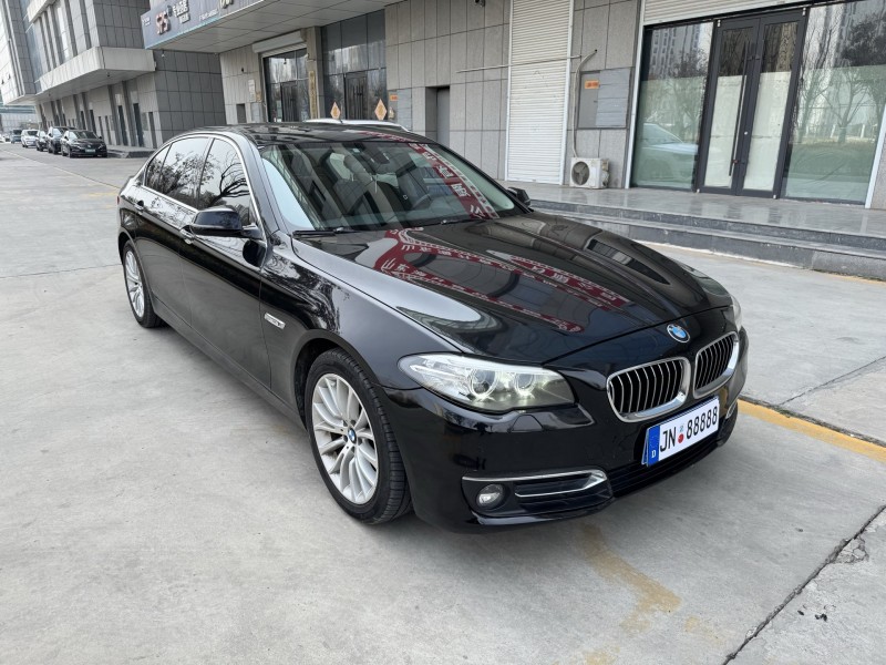 济宁17年宝马5系3